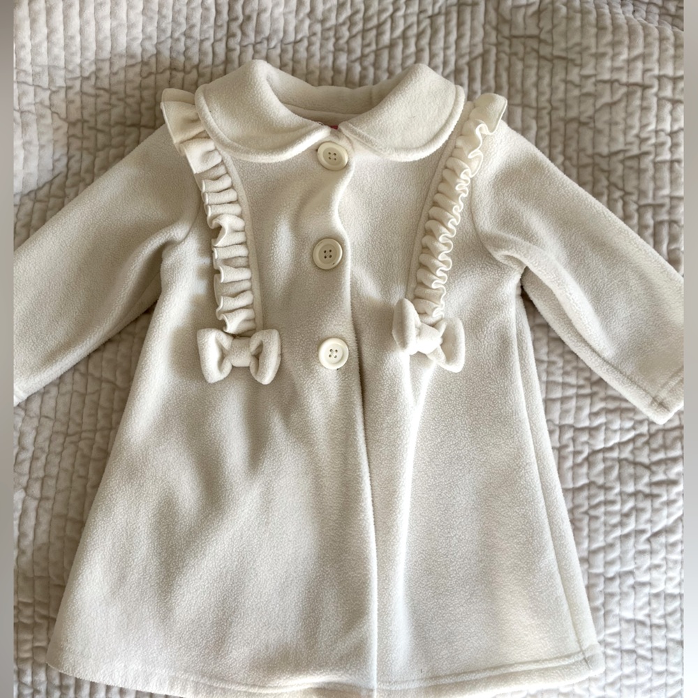 Cream Goodlad coat. Sz 24 mo